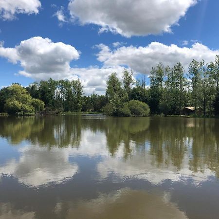 Tente Lodge Jacuzzi Privatif En Pleine Nature Thiel-sur-Acolin Экстерьер фото