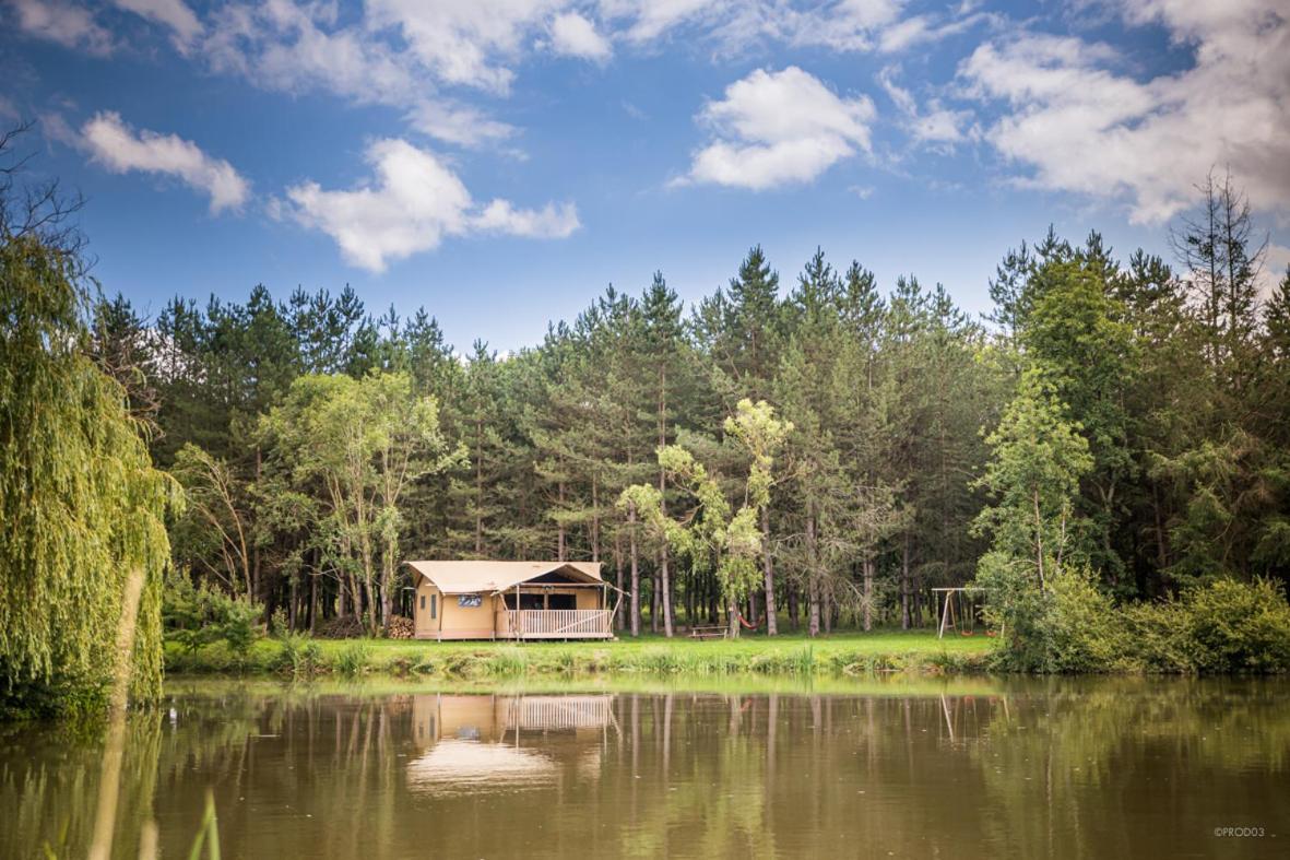 Tente Lodge Jacuzzi Privatif En Pleine Nature Thiel-sur-Acolin Экстерьер фото