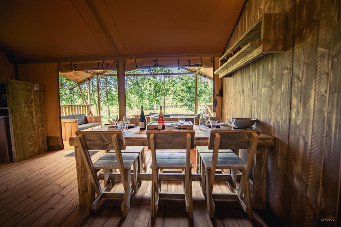 Tente Lodge Jacuzzi Privatif En Pleine Nature Thiel-sur-Acolin Экстерьер фото